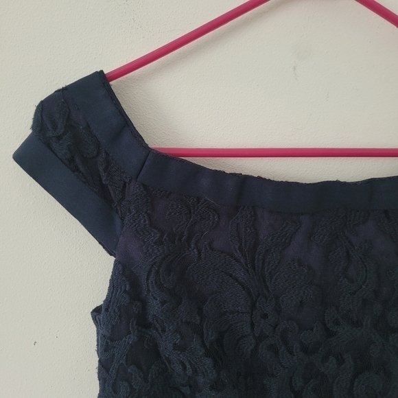 Tadashi Shoji Textured Lace Mermaid Gown Navy Blue Size 8 - Picture 6 of 16